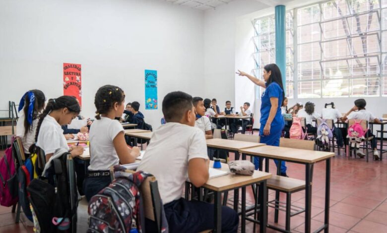 Ministro Rodríguez reitera que las clases inician este 15 de septiembre