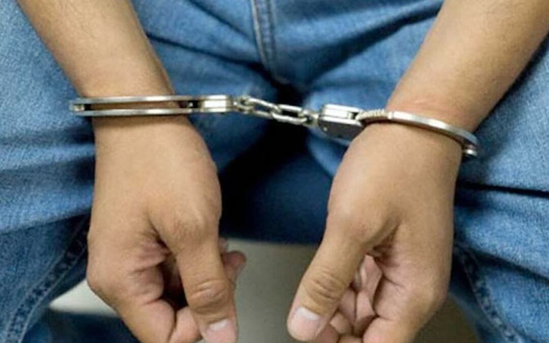 Padre e hijo detenidos en Falcón por vender pornografía con perfil falso en Facebook