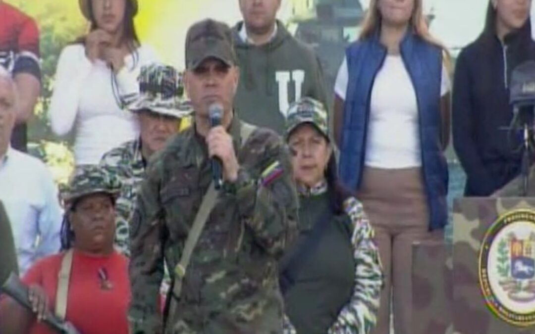 Padrino López: Nos estamos preparando para defender a Venezuela centímetro a centímetro