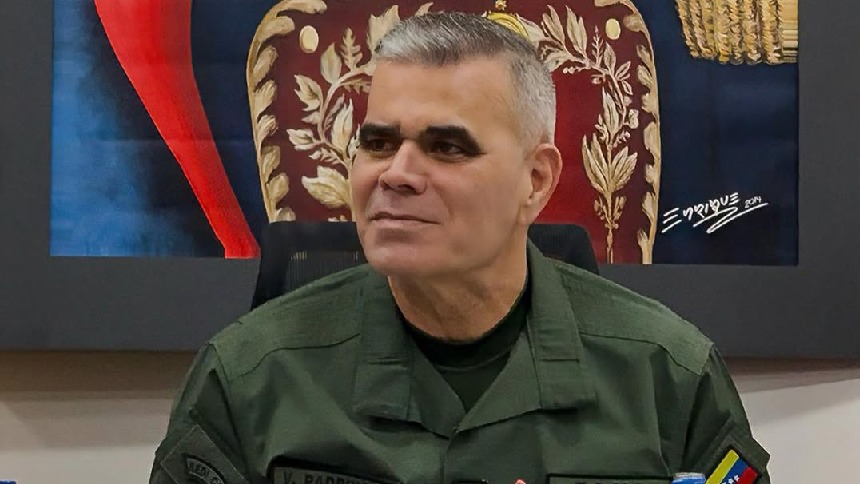 Padrino López negó presencia de helicóptero de EEUU en territorio insular: «Buscan justificar una escalada»