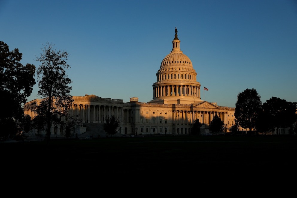 Demócratas y republicanos no llegaron a un acuerdo y continuará el cierre del Gobierno en Estados Unidos