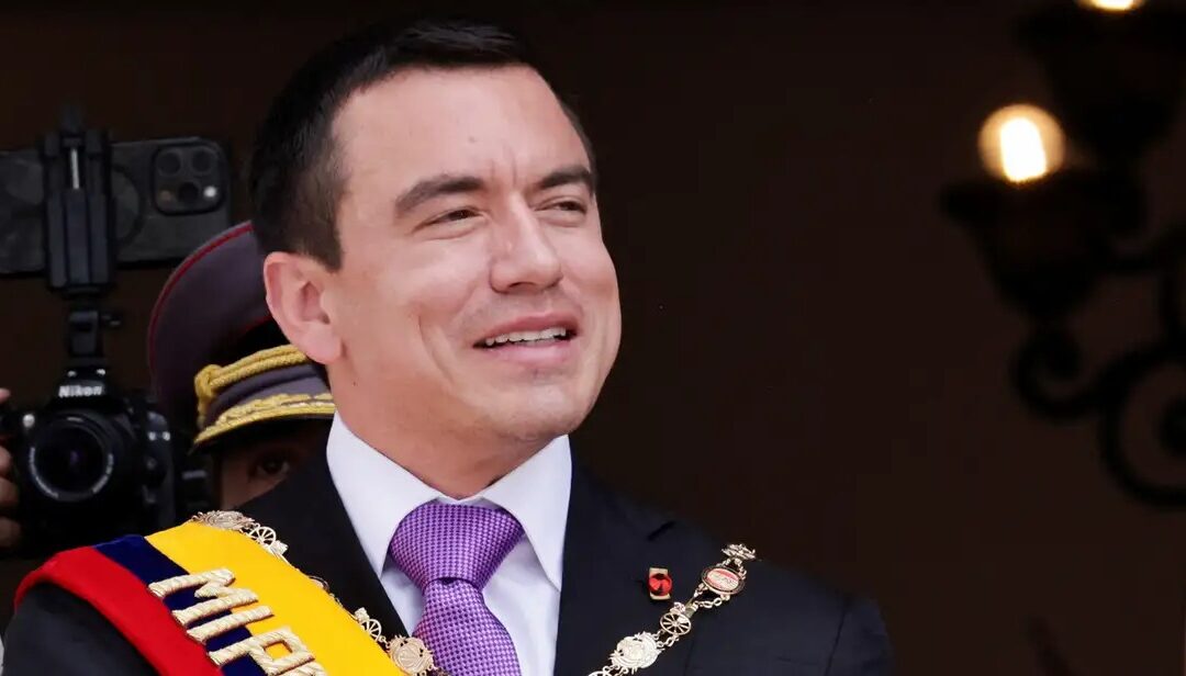 Ecuador: Noboa sale ileso de ataque a balazos a su caravana