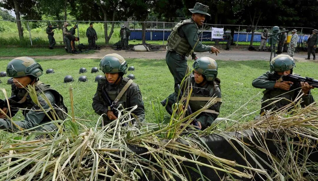 Maniobras militares en Venezuela ante posible ataque de EEUU