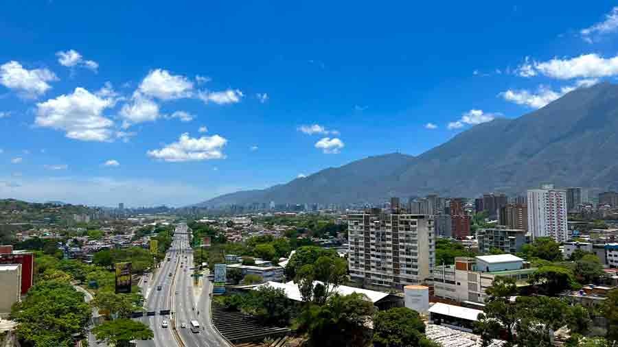 Inameh prevé cielo poco nublado y baja probabilidad de precipitaciones este lunes