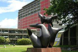 La UCV lidera la integración de la Inteligencia Artificial en la educación Superior Latinoamericana.