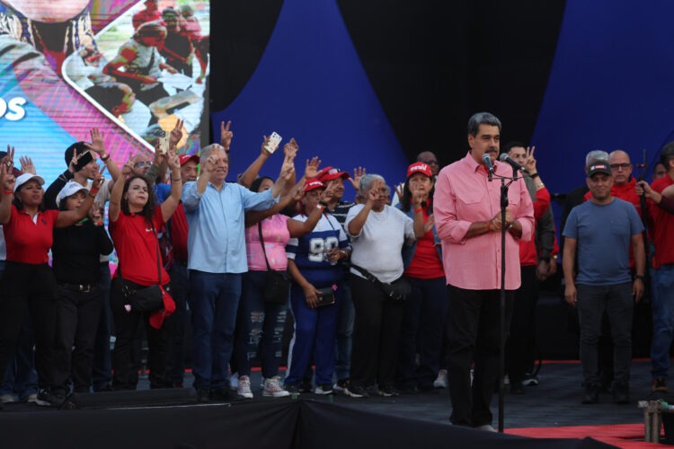 Maduro convoca movilización «permanente» frente a ejercicios de EEUU en Trinidad y Tobago