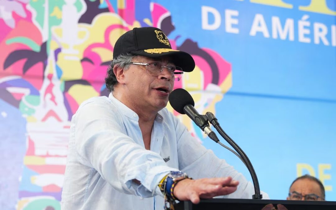 Petro habilita registro consular para colombianos en Venezuela ante amenazas estadounidenses