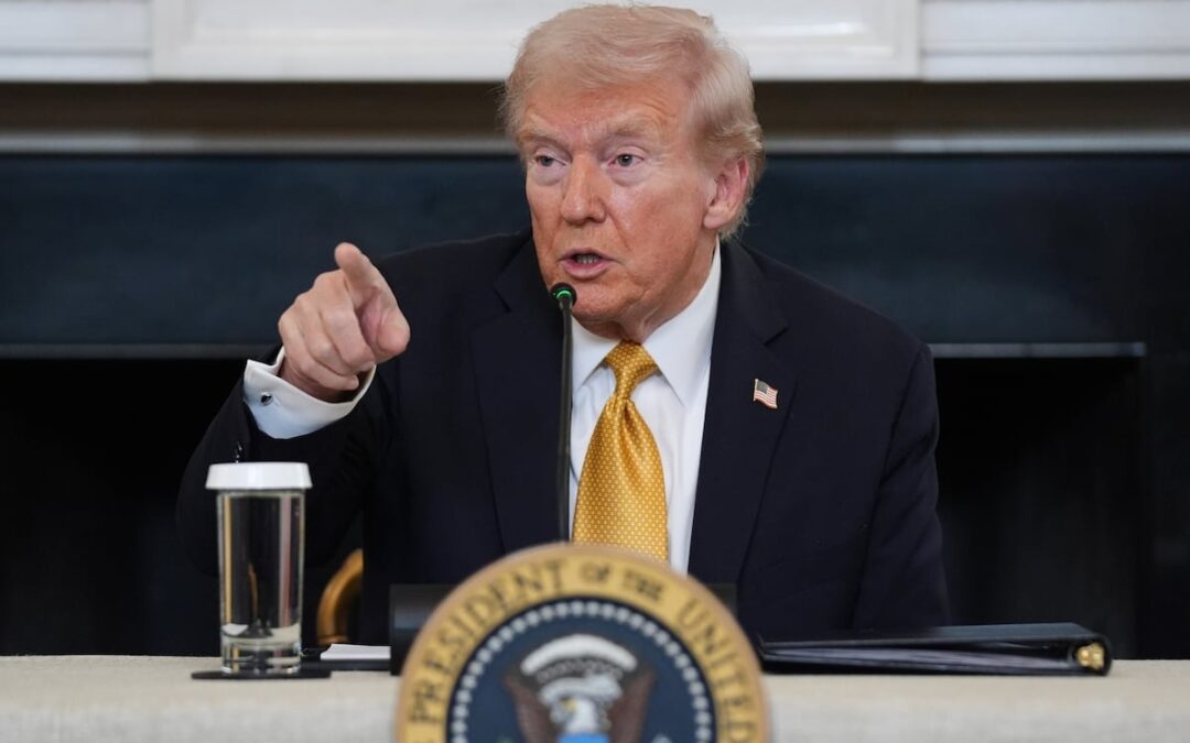 Trump vuelve a cargar contra México: “Está gobernado por los carteles, pero Sheinbaum es valiente”