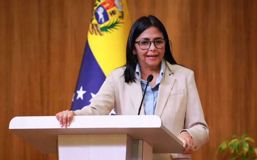 Vicepresidenta Ejecutiva denuncia asedio que enfrenta Venezuela debido a competitividad del precio de su barril de petróleo