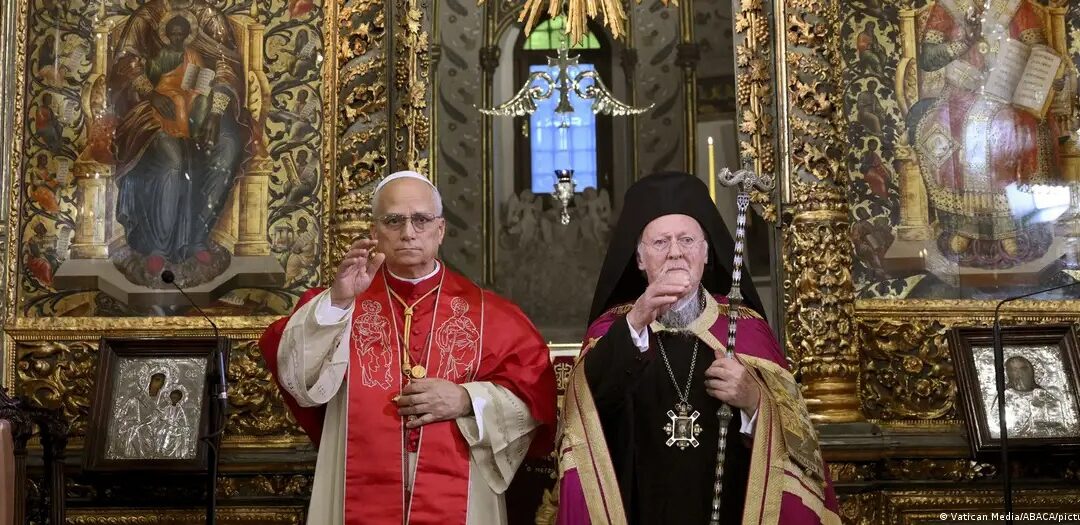 El papa León XIV concluye visita a Turquía y viaja a Líbano