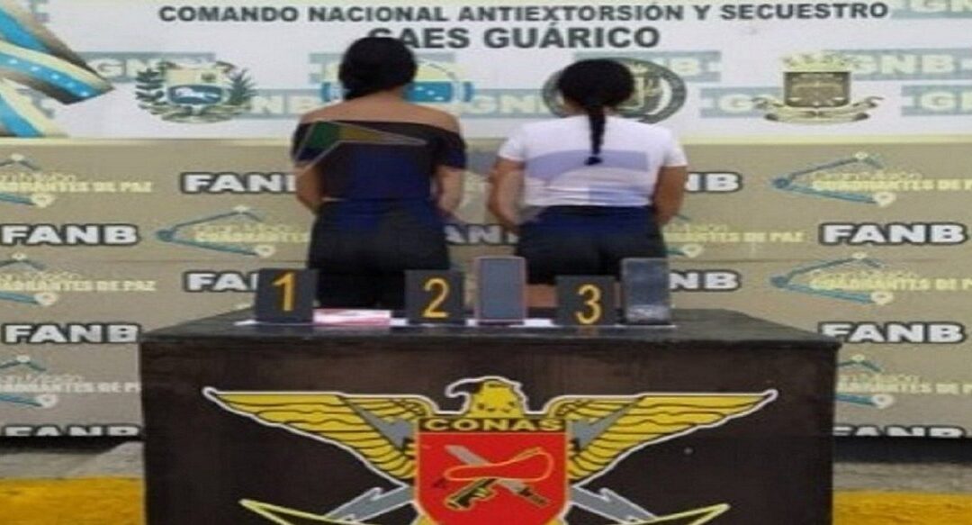 Capturan a dos jóvenes por extorsionar a una mujer con 500 dólares en Guárico