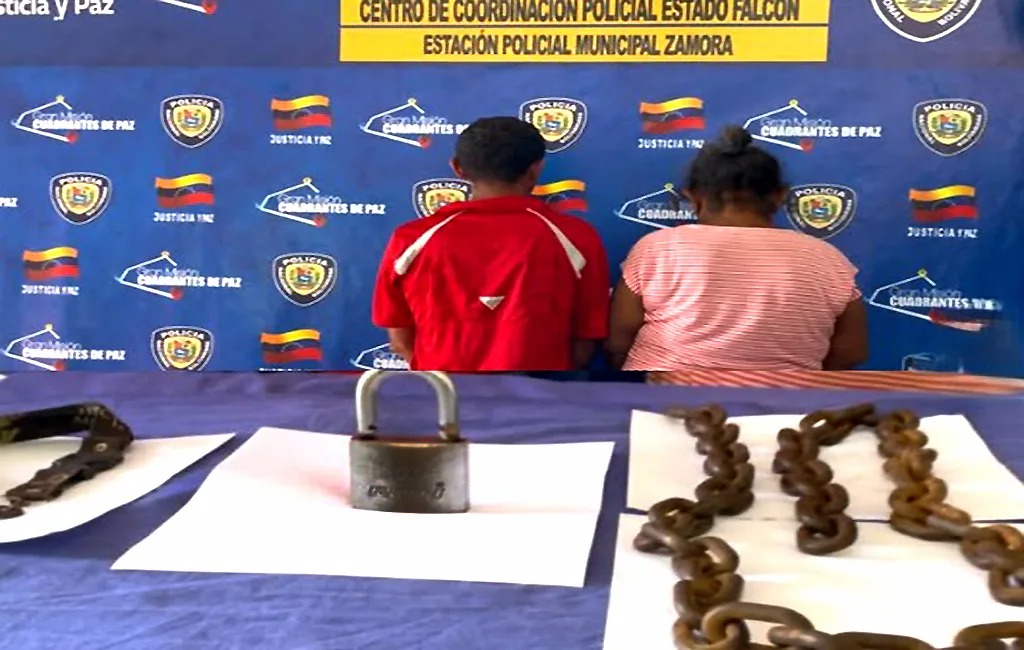 Apresan a padre y abuela de niño de 10 años al que tenían encadenado en Falcón