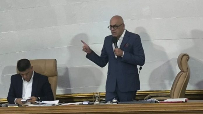 Asamblea Nacional propone retirar la nacionalidad a Juan Guaidó, Carlos Vecchio y Dinorah Figuera