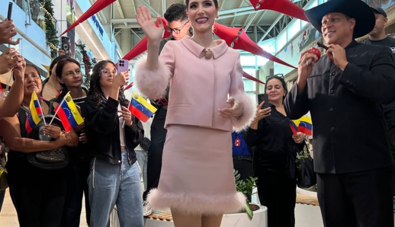 Stephany Abasali regresa a Venezuela luego de su participación en el Miss Universo 2025