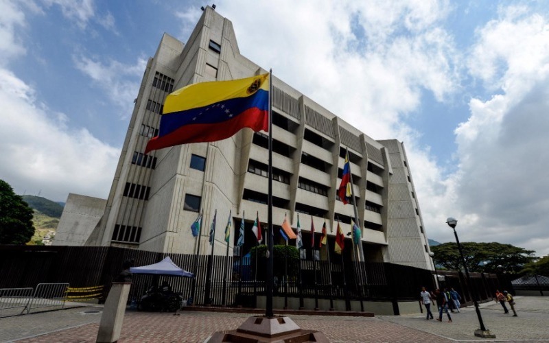 TSJ ratifica que bonos en divisas no forman parte del salario, por lo que no tienen incidencia en el cálculo de prestaciones sociales, vacaciones o utilidades.