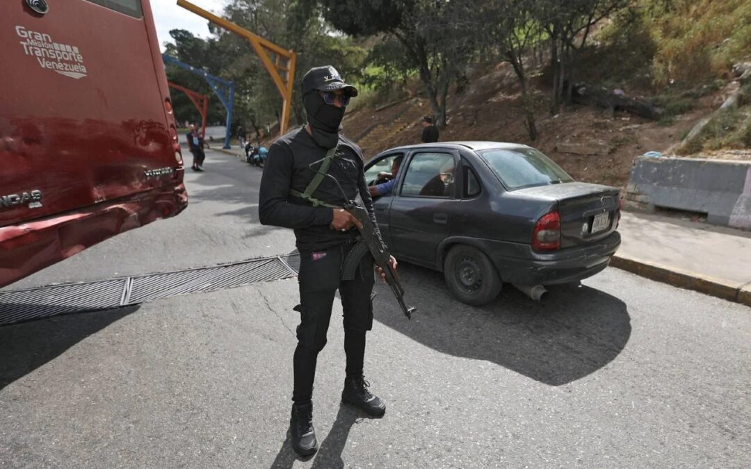 Di Martino recuerda que está prohibida revisión de celulares en alcabalas u operativos policiales