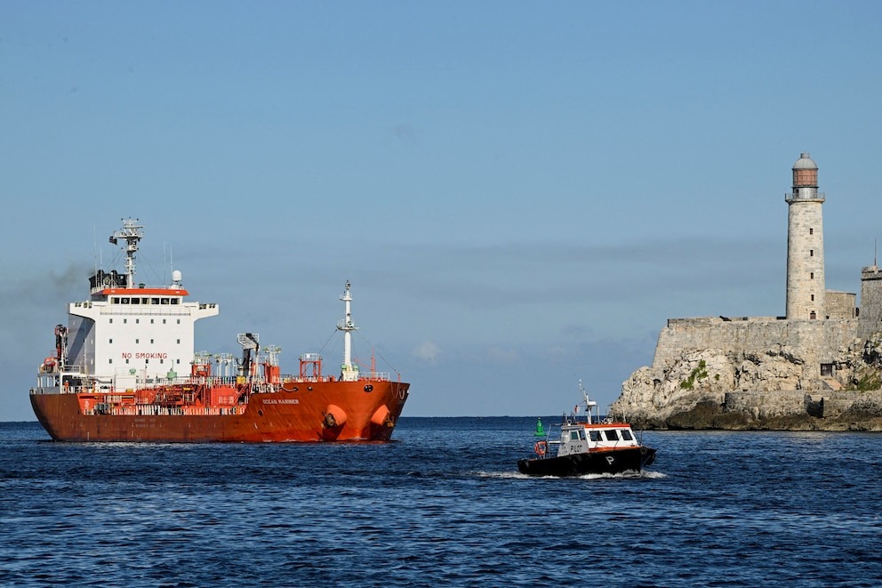 Salió desde Venezuela el primer buque con crudo pesado hacia Estados Unidos