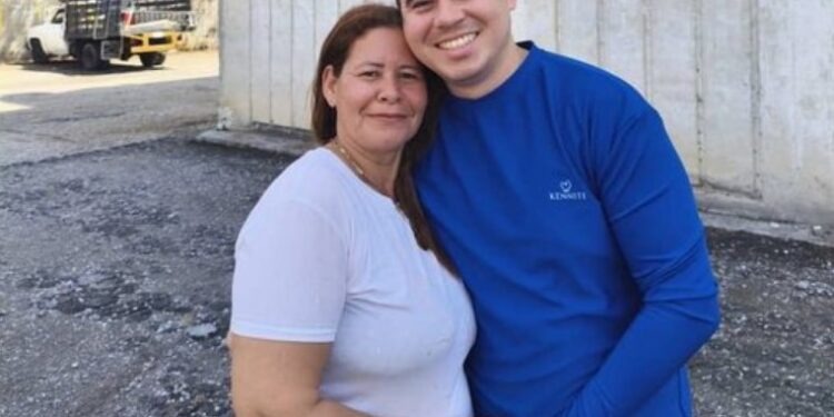 Foro Penal confirma excarcelación de su abogado voluntario Kennedy Tovar Tejeda preso desde 2024 en Venezuela