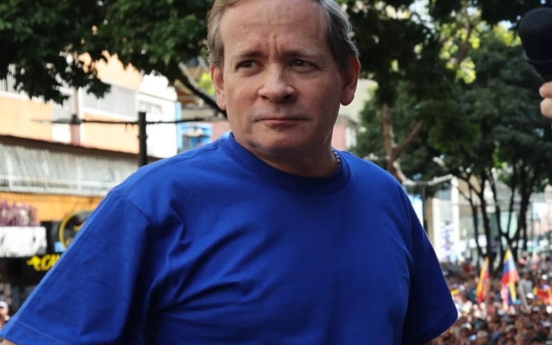 Guanipa tiene un grillete electrónico y prohibición de declarar, afirma su hijo