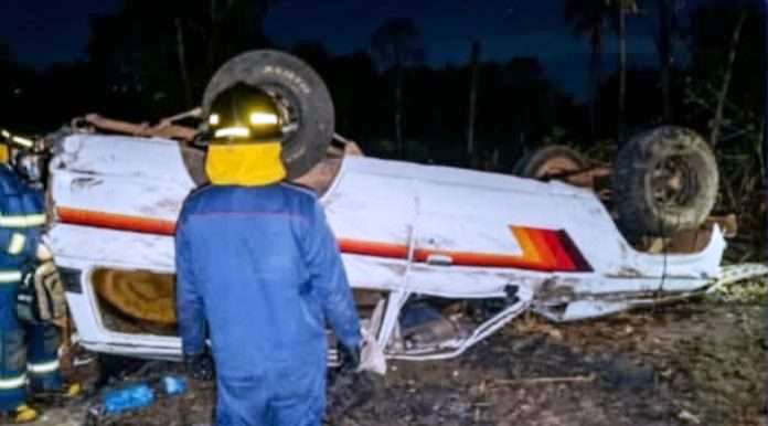 Tres muertos y cinco heridos deja estrepitoso vuelco de camioneta en Portuguesa