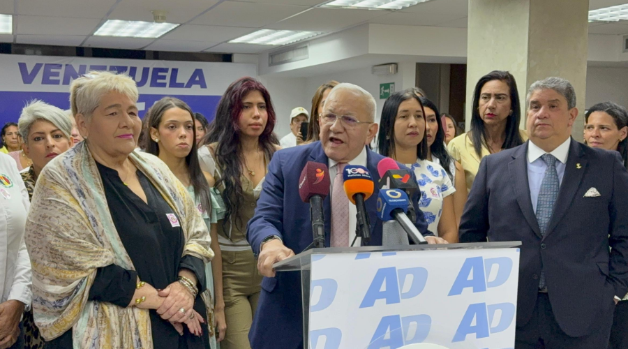 Bernabé Gutiérrez: «La prioridad de Venezuela es la paz y la estabilización de las relaciones con EE.UU.»