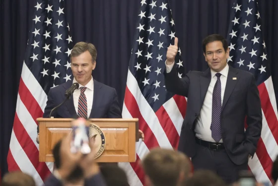 EE.UU. designa a John Barrett como encargado de negocios en Venezuela en reemplazo de Laura Dogu