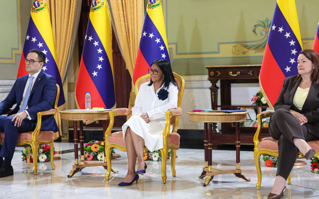 Delcy Rodríguez dice que privatización de PDVSA «sería el infierno» para los trabajadores del país