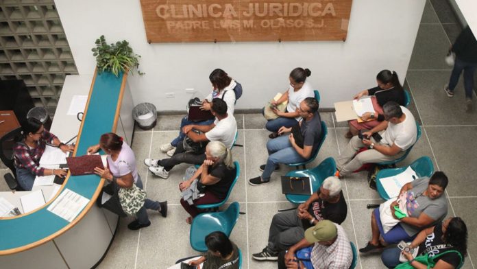 La UCAB activó red universitaria de asistencia jurídica gratuita para víctimas del doble terremoto