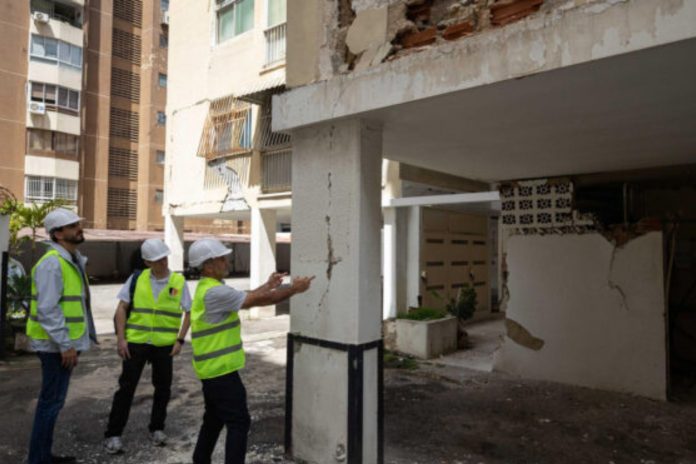 Colegio de Ingenieros advierte que alteraciones estructurales sin estudio previo amenazan la seguridad sísmica en Caracas